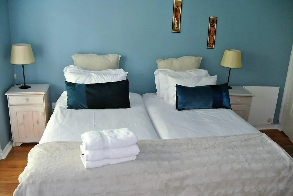 Bay Beach Villa One Minute Camps Bay Beachfront Kapstadt